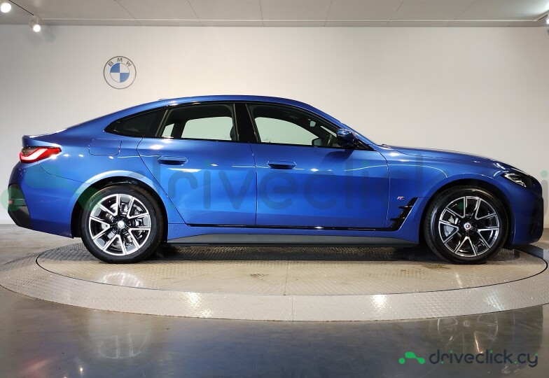 BMW i4 Blue