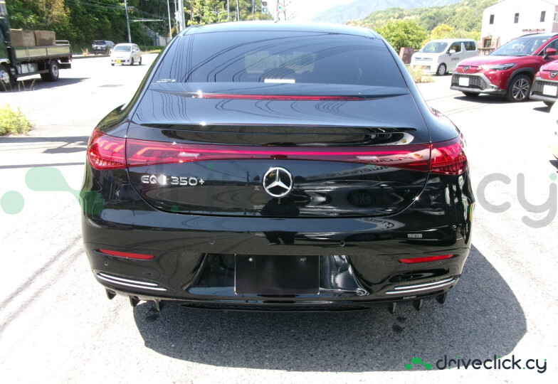 Mercedes EQE Черный