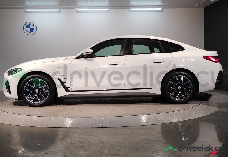 BMW i4 White