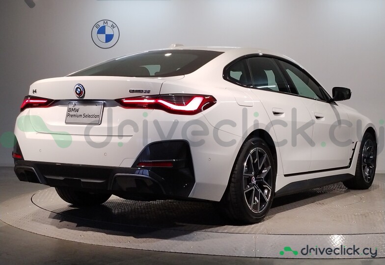 BMW i4 White