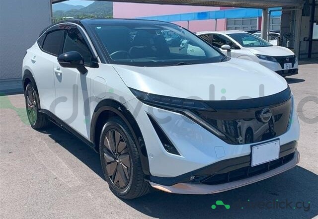 Nissan Ariya Белый
