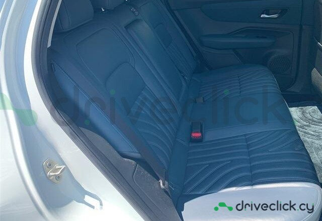 Nissan Ariya Белый
