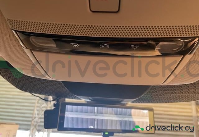 Nissan Ariya Белый