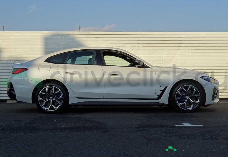 BMW i4 White