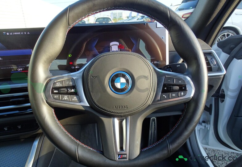 BMW i4 White