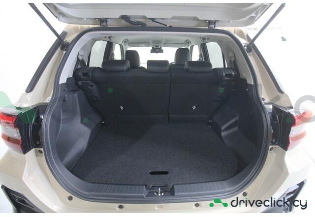 Daihatsu Rocky Бежевый