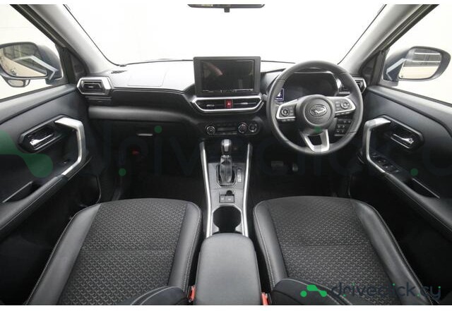 Daihatsu Rocky Бежевый