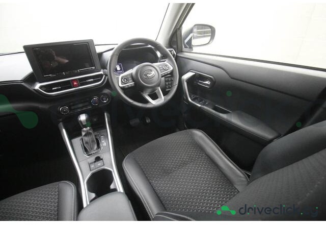 Daihatsu Rocky Бежевый