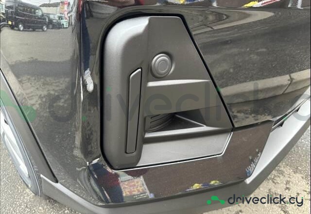 Daihatsu Rocky Black