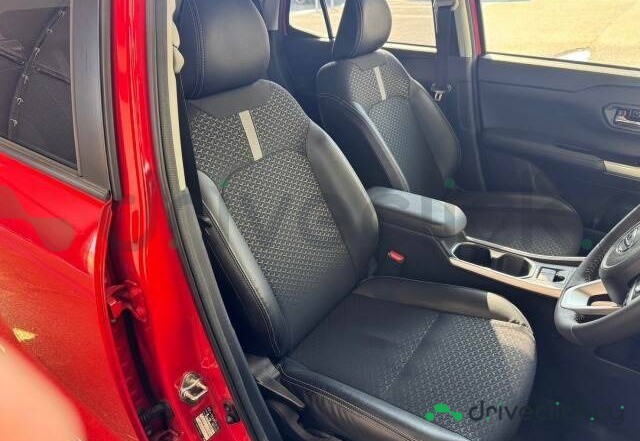 Daihatsu Rocky Red