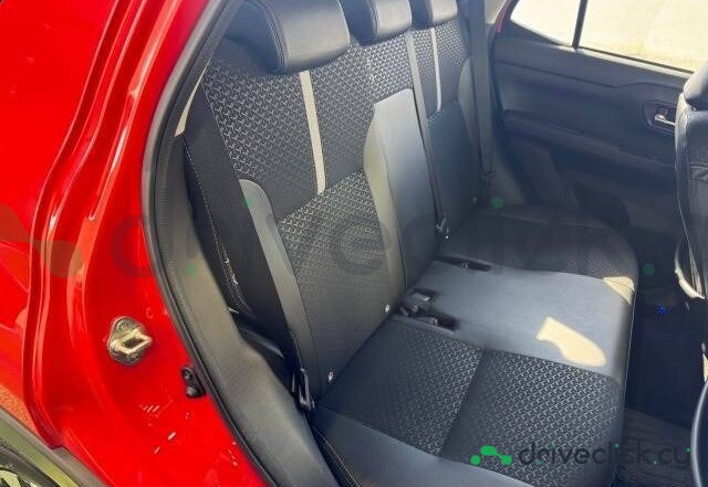 Daihatsu Rocky Red