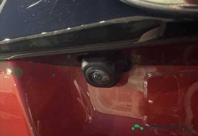 Daihatsu Rocky Red
