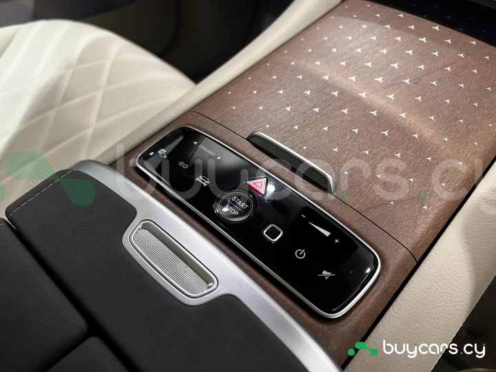 Mercedes EQS SUV Серый