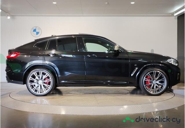 BMW X4 Черный