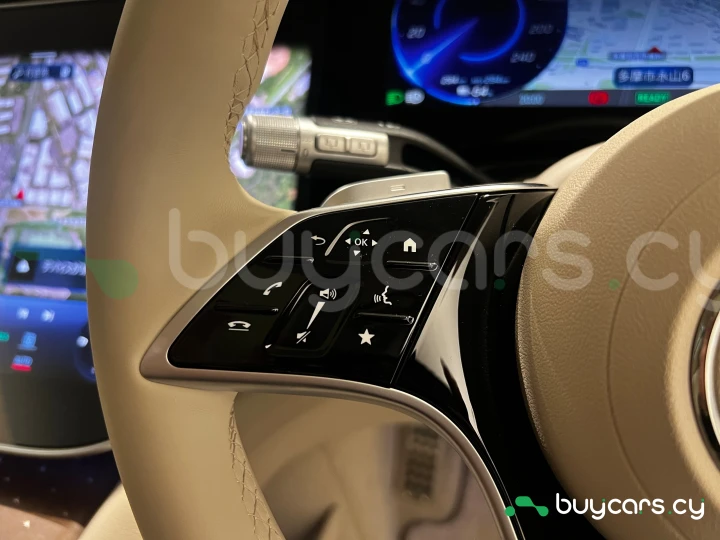 Mercedes EQS SUV Серый