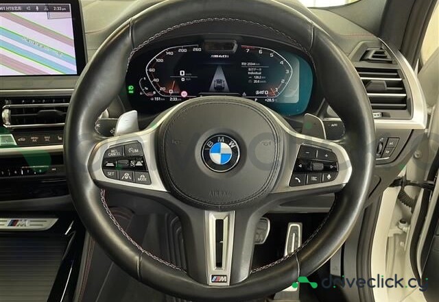 BMW X4 White