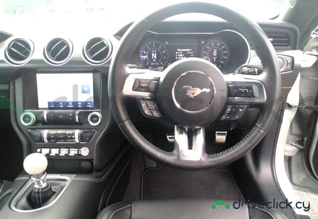 Ford Mustang Grey