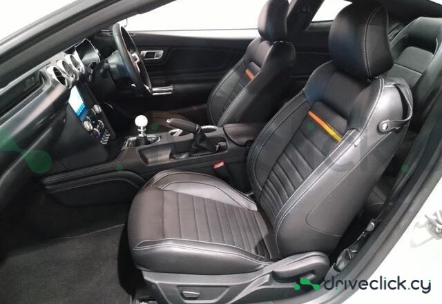 Ford Mustang Grey