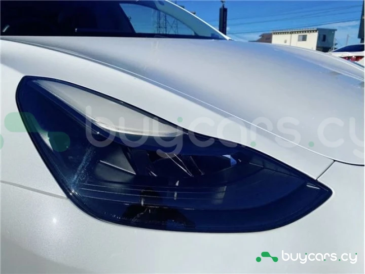Tesla Model 3 White