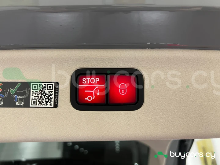 Mercedes EQS SUV Серый