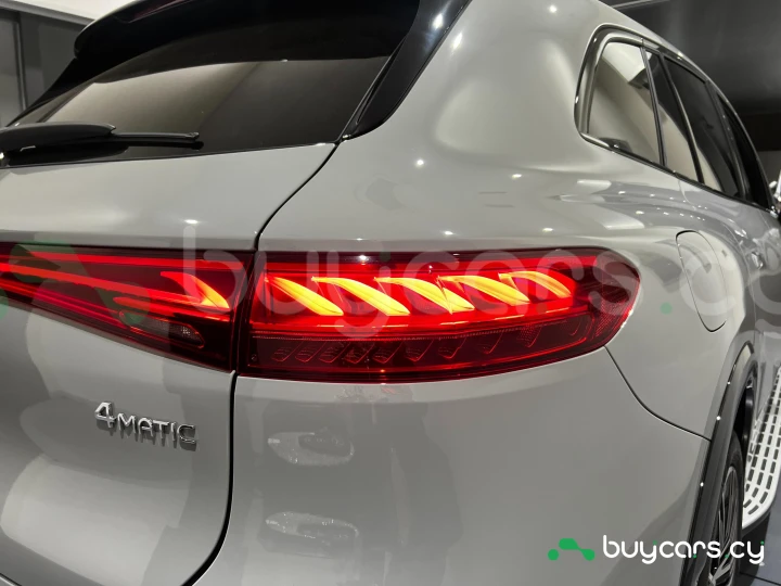 Mercedes EQS SUV Серый