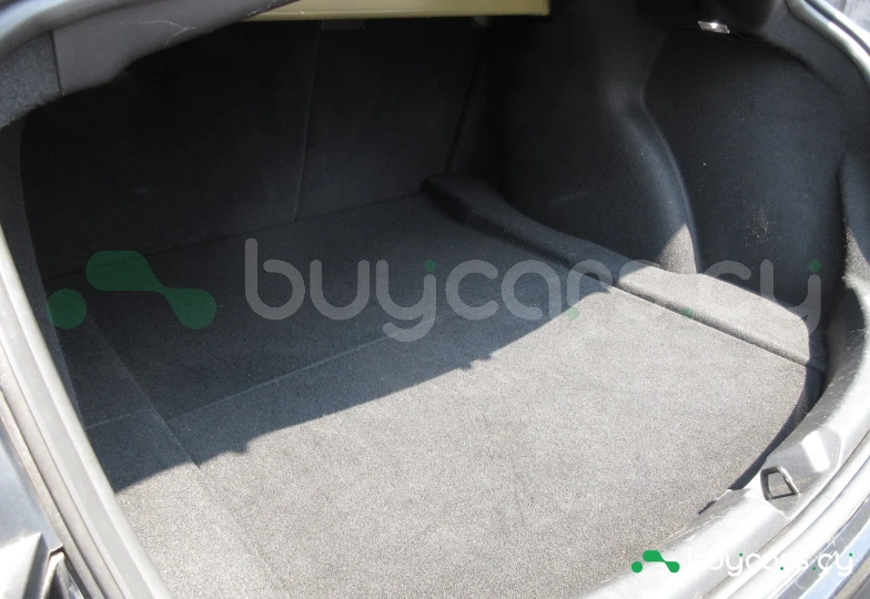 Tesla Model 3 Черный