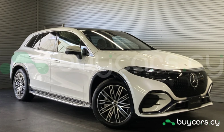 Mercedes EQS SUV Белый