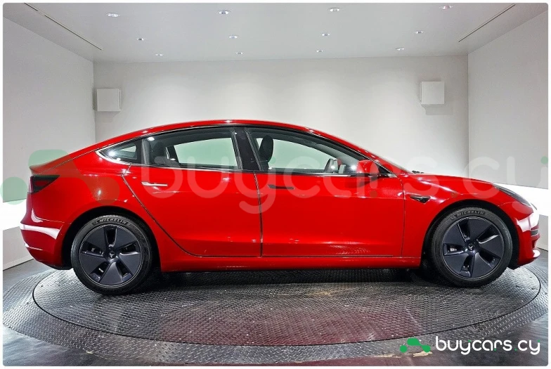 Tesla Model 3 Red