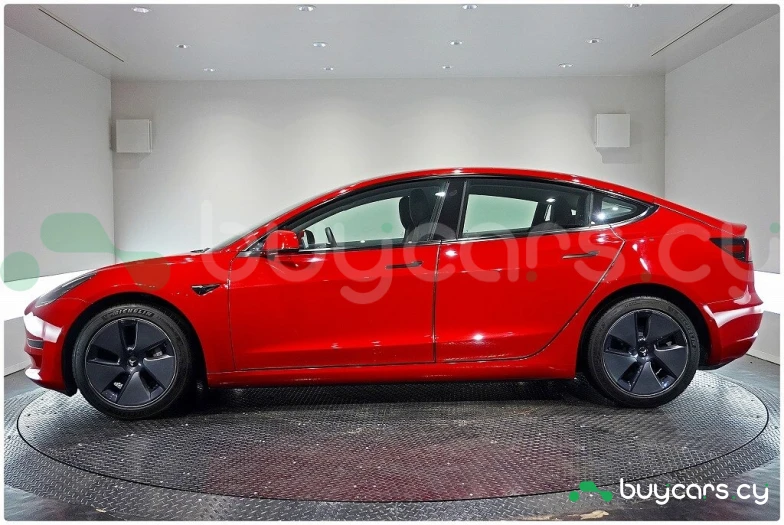 Tesla Model 3 Red