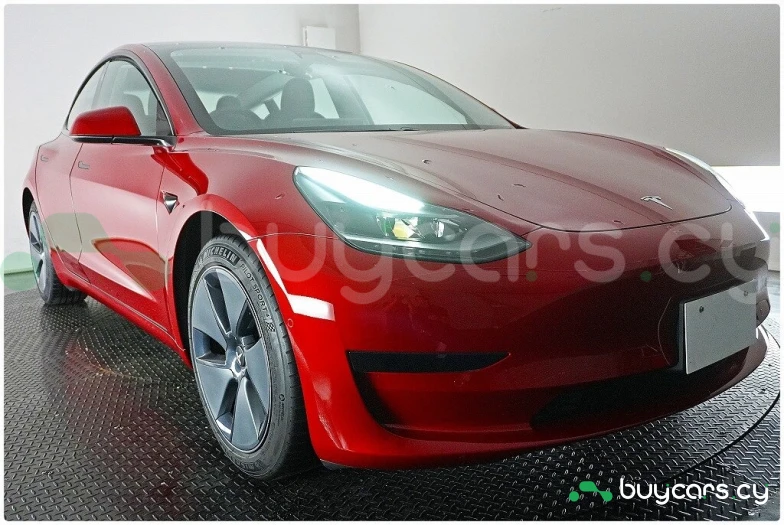 Tesla Model 3 Red