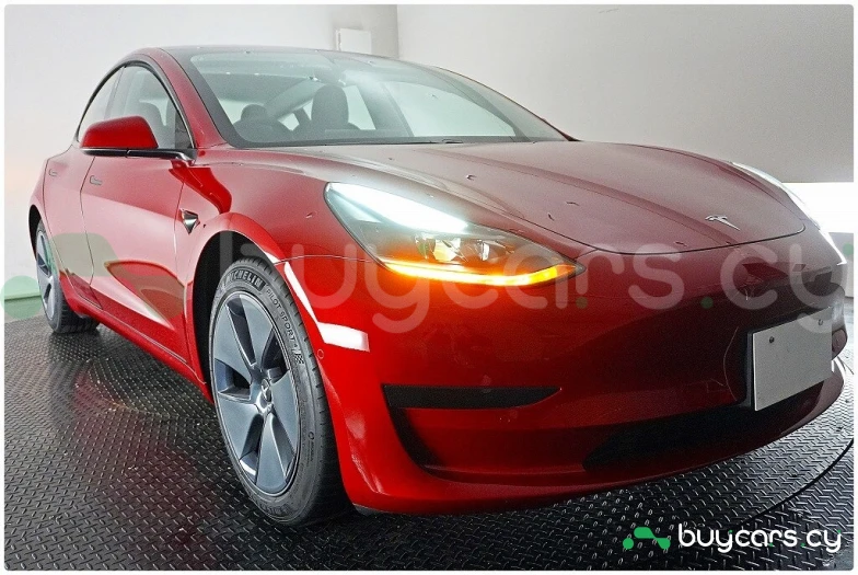 Tesla Model 3 Red