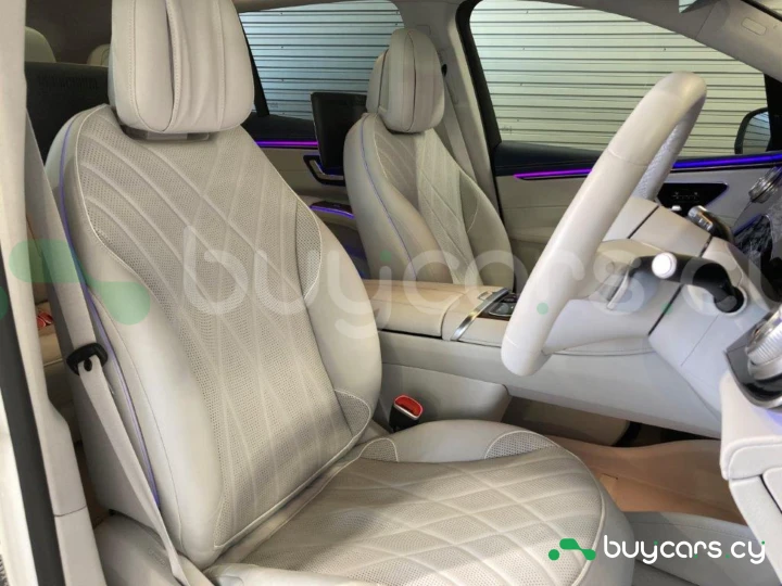 Mercedes EQS SUV Белый