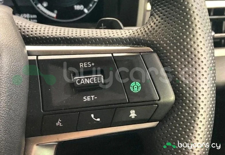 Mitsubishi Outlander White