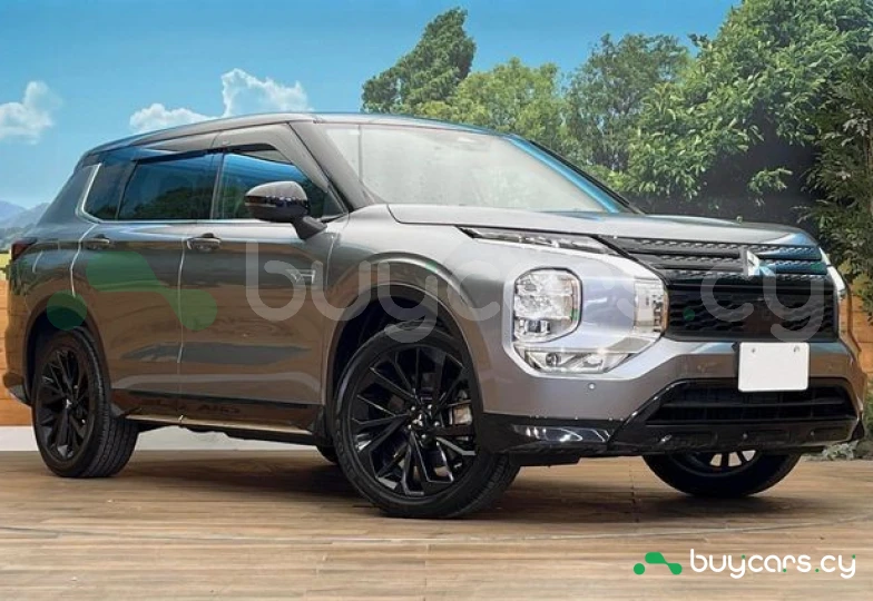 Mitsubishi Outlander Grey
