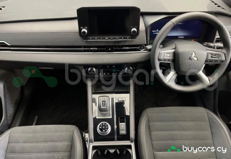 Mitsubishi Outlander Grey