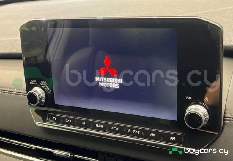 Mitsubishi Outlander Grey