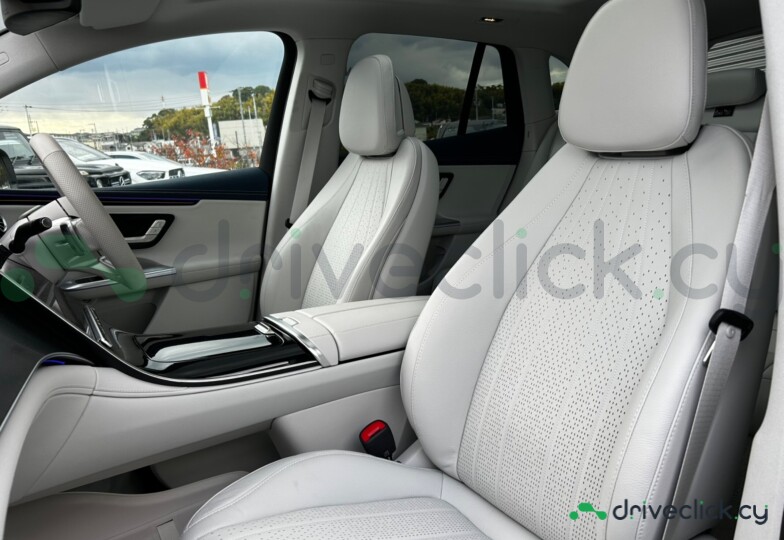 Mercedes EQE SUV Белый