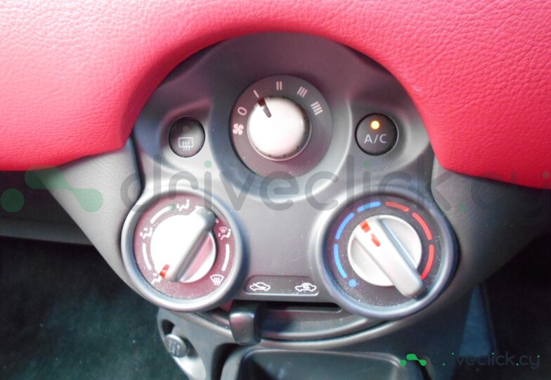 Mitsuoka Viewt Черный