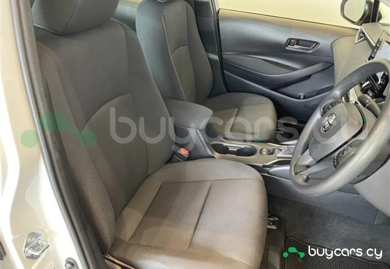 Toyota Corolla Белый