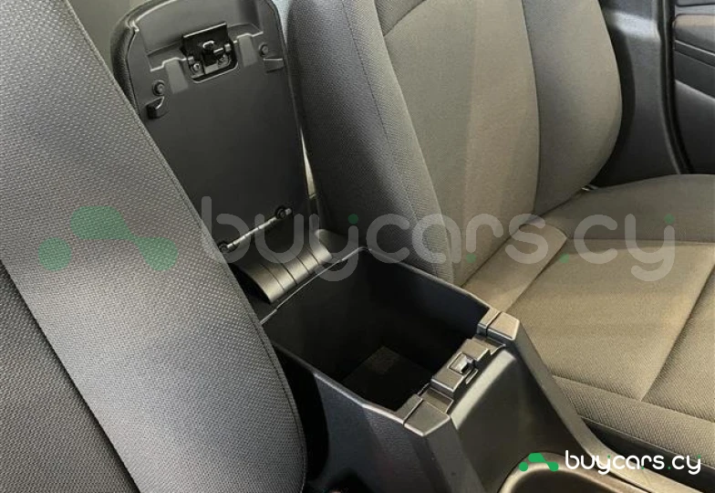 Toyota Corolla Белый