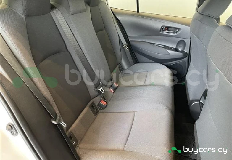 Toyota Corolla Белый