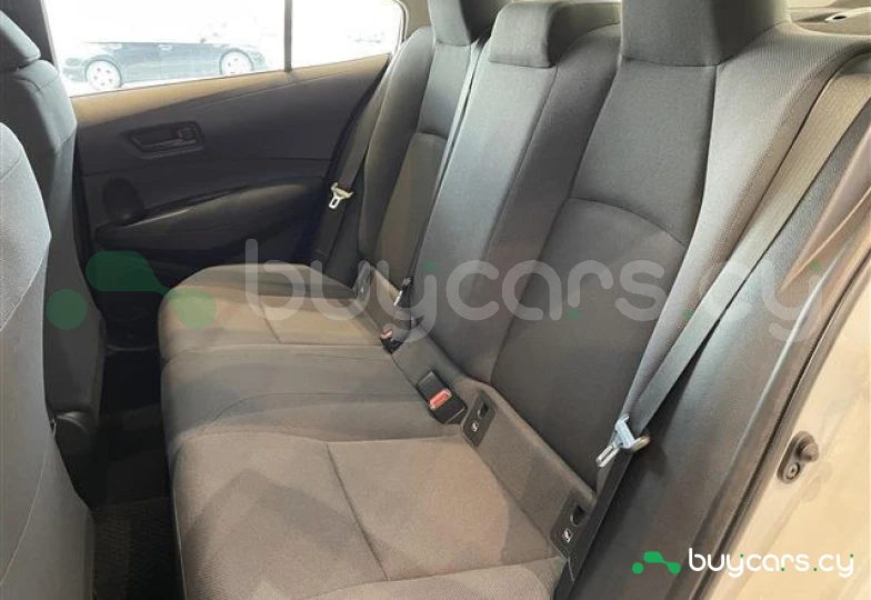 Toyota Corolla Белый