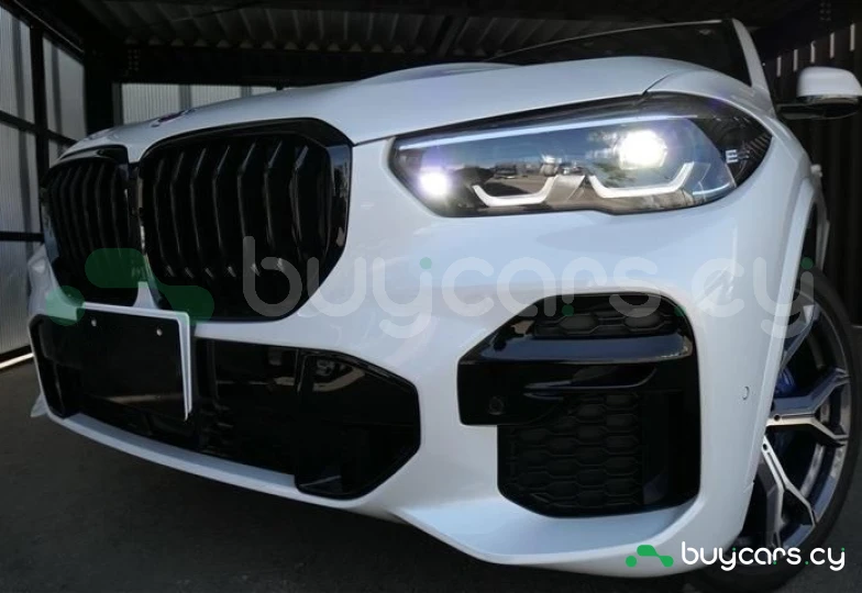 BMW X5 White