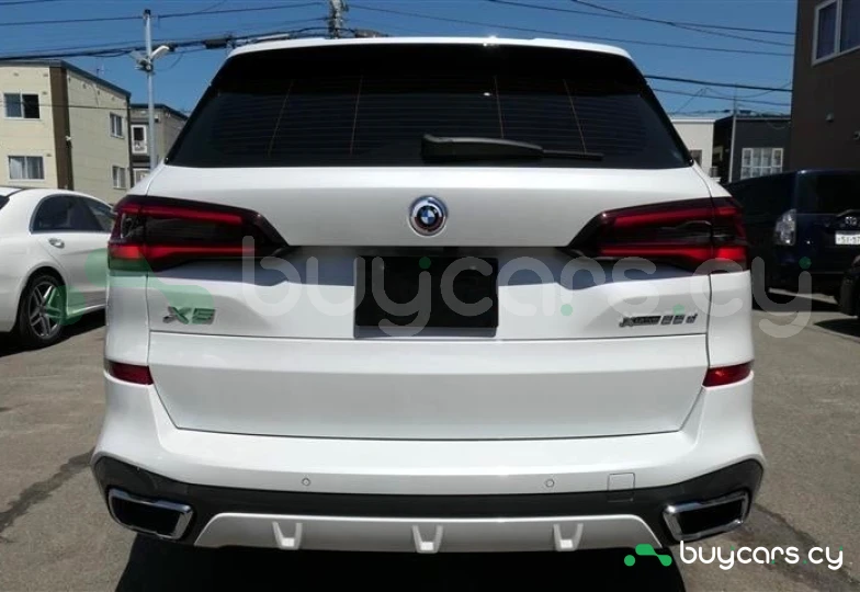 BMW X5 White