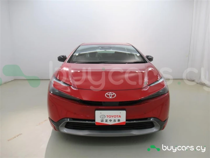 Toyota Prius Красный
