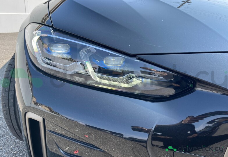 BMW i4 Black