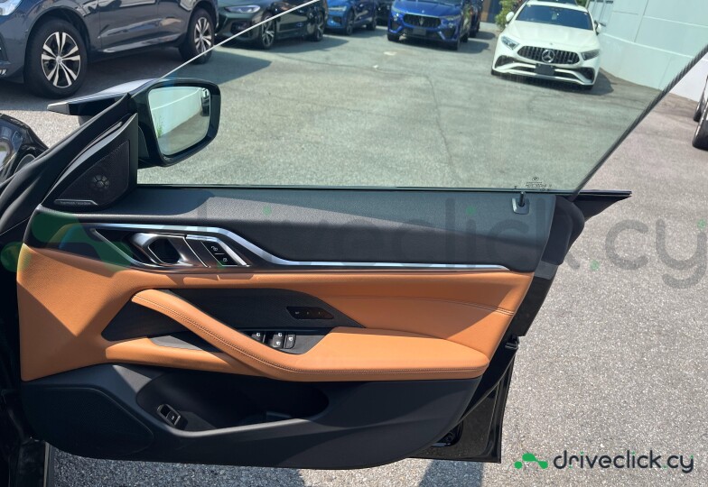 BMW i4 Black