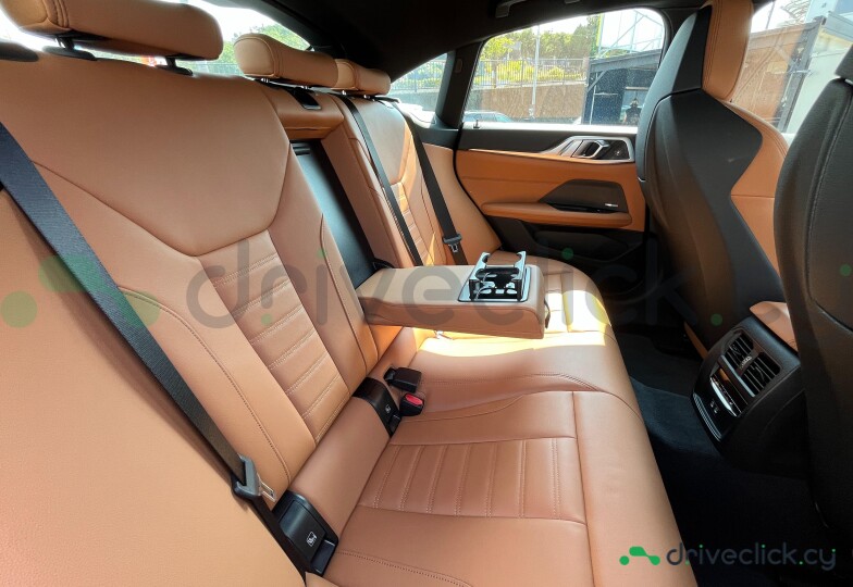 BMW i4 Black