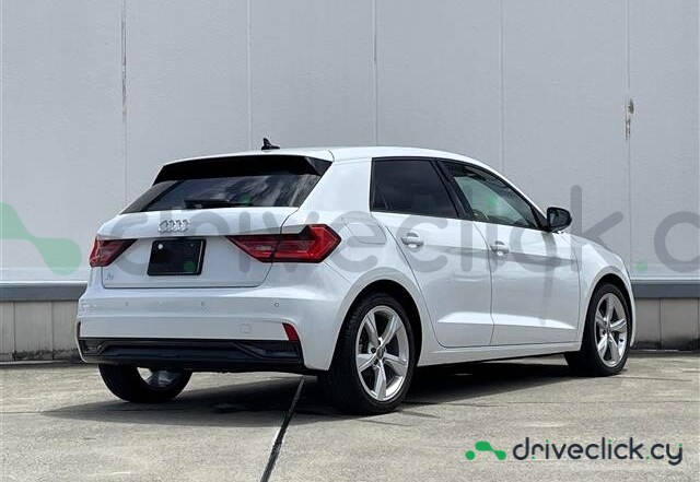 Audi A1 Белый