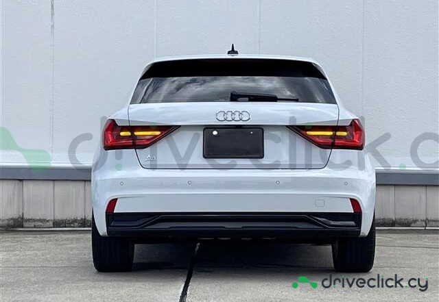 Audi A1 Белый